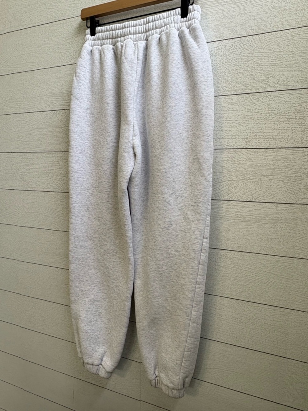 Comfrt Signature Sweatpants – Light Heather Grey – Size Medium (Unisex) - Picture 12 of 14